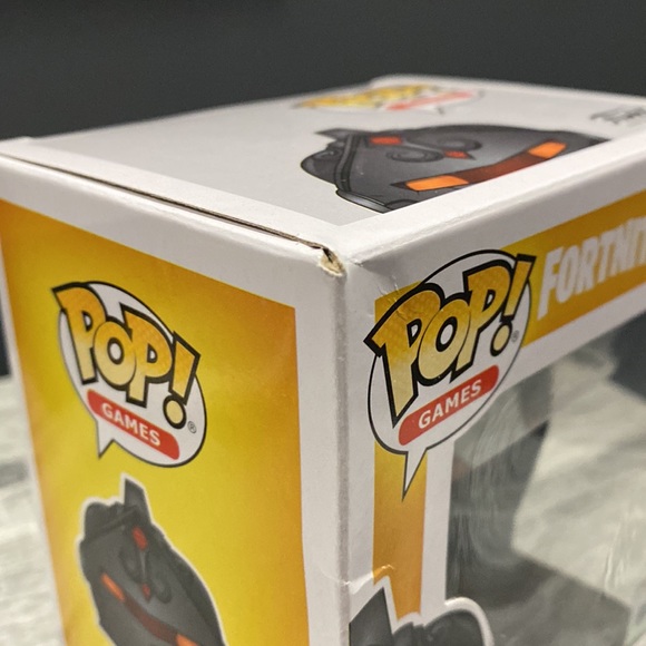 Funko Pop! Games | Fortnite #426: Black Knight - Collectable Vinyl Figure - Picture 10 of 14